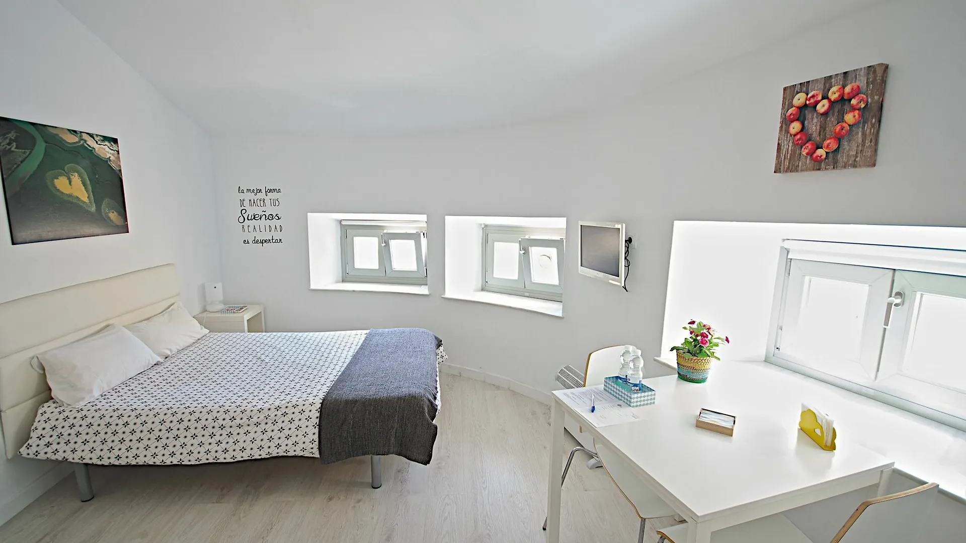 Malaga Urban Rooms